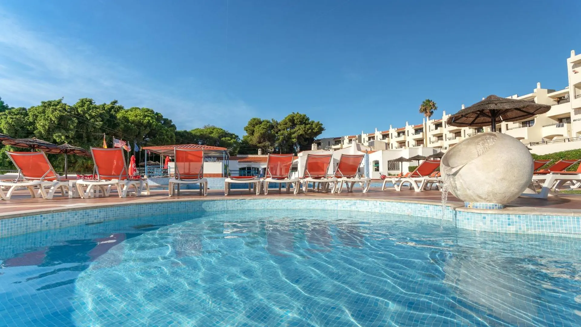 Bnb Homes Jardim Cozy Apartment With Pools Near The Old Town