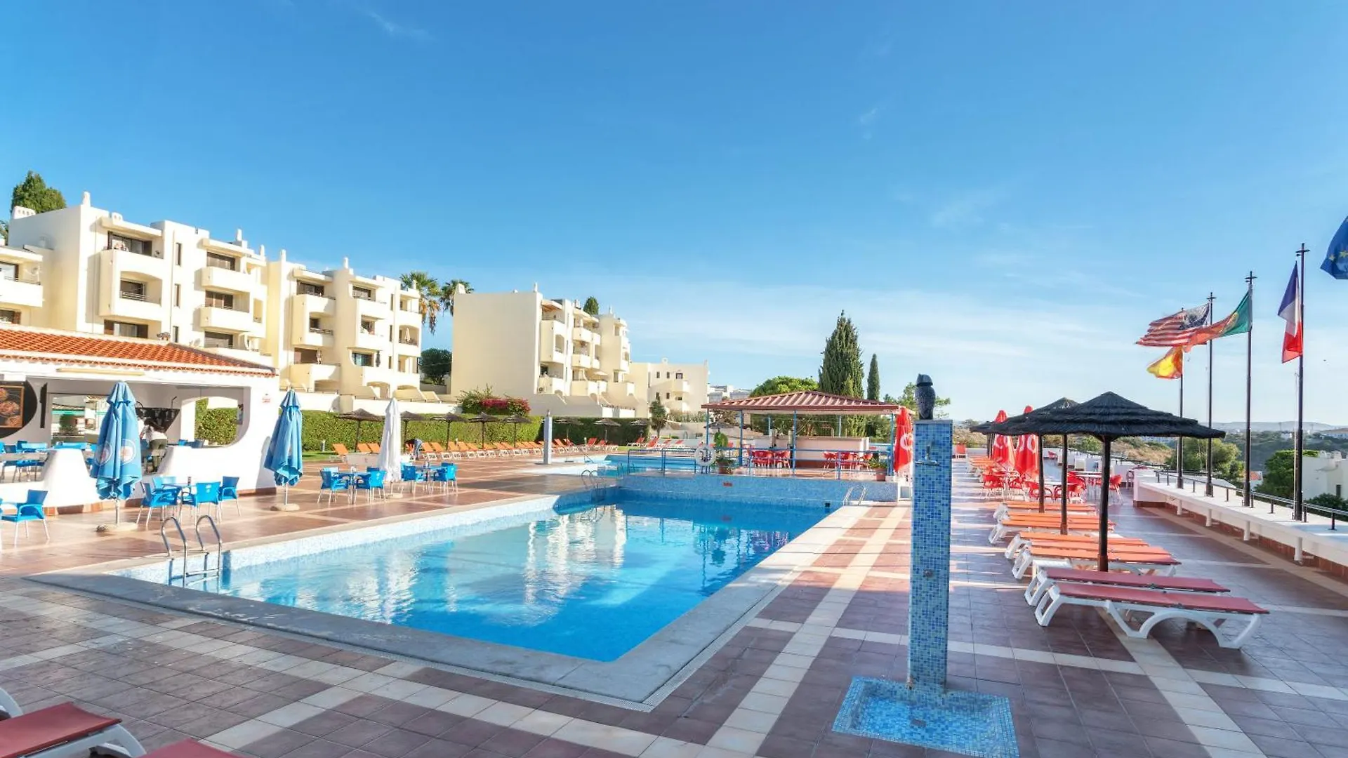 Bnb Homes Jardim Cozy Apartment With Pools Near The Old Town Portugal